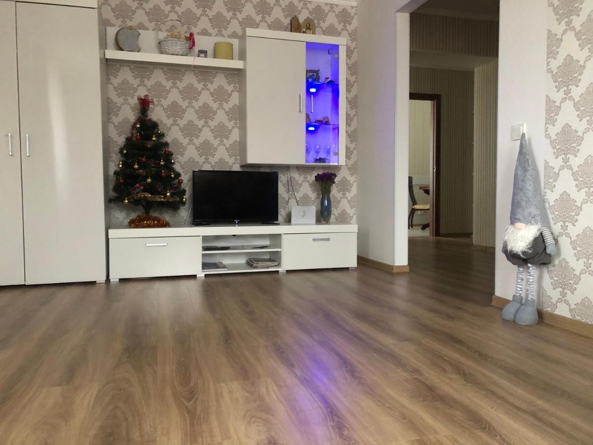 Центр міста Апартаменты Каменец-Подольский Экстерьер фото